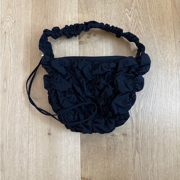 No Brand Gathered Shoulder Bag in Black - Picture 3 of 5